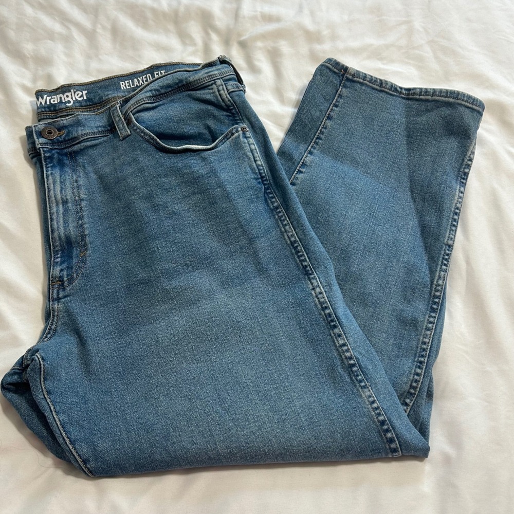 Wrangler Relaxed Fit Jeans Mens 38x29 Medium Wash Blue Denim 1855598